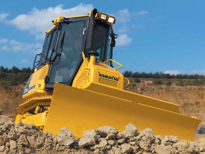 BULDOZER KOMATSU D37 second hand