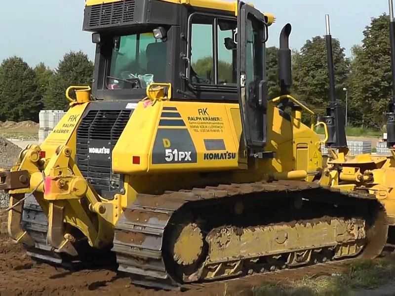 Buldozer Komatsu D51 dealer