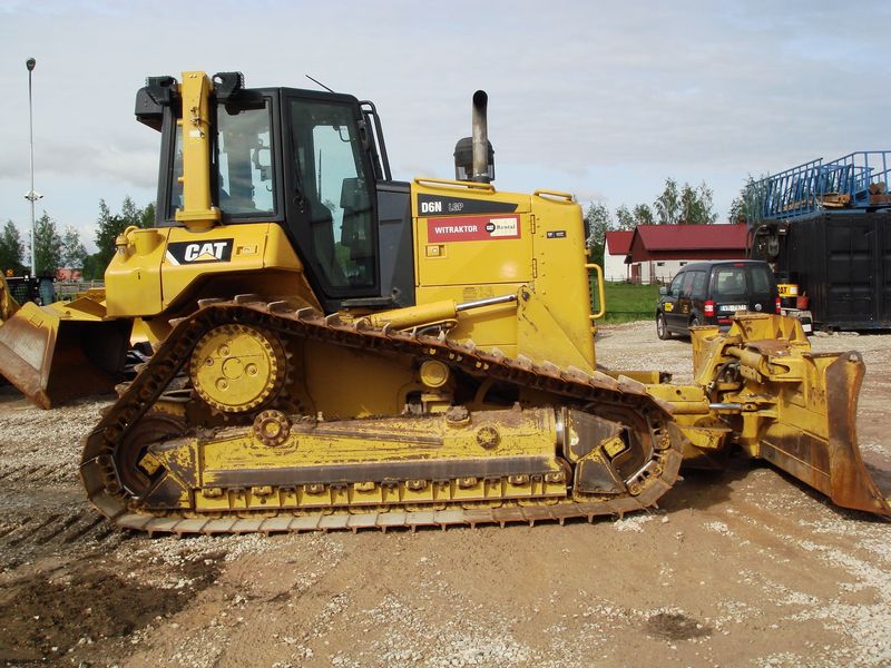 Buldozere Caterpillar D6N oferta