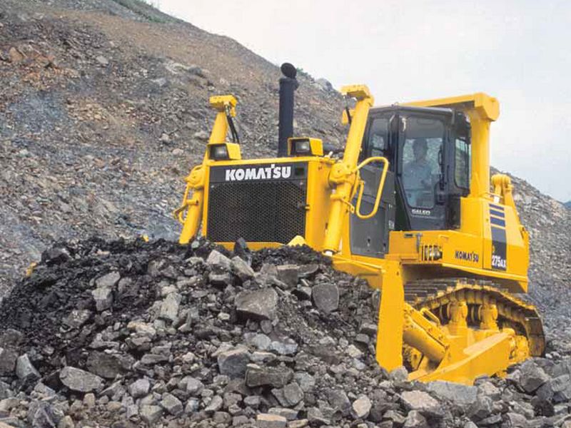 BULDOZER KOMATSU D275 de inchiriat