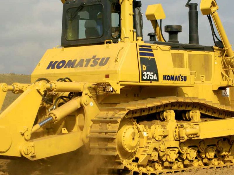 BULDOZER KOMATSU D375 Romania