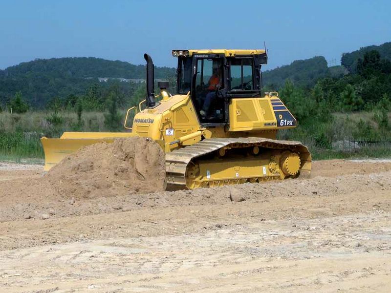 BULDOZERE KOMATSU D61 dealer