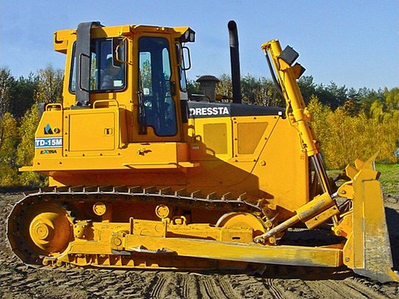 Buldozer Dressta TD-15 de vanzare