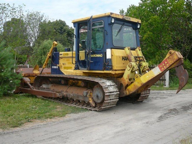 Buldozer Hanomag D580