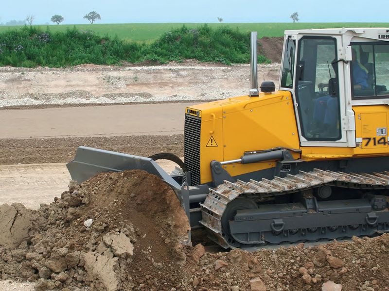 Buldozer Liebherr PR 714 Romania