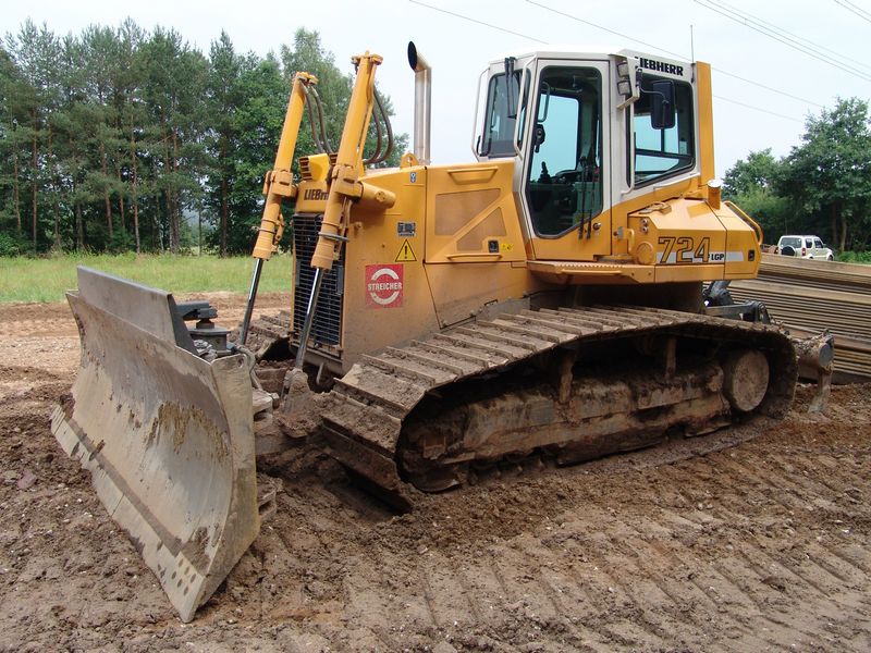 Buldozer Liebherr PR 724 vand