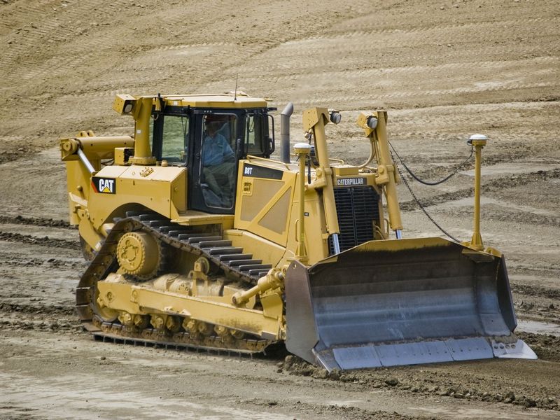 Buldozere Caterpillar D8T dealer