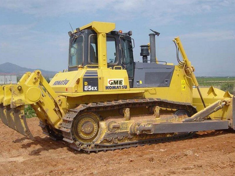 Buldozere Komatsu D85 de vanzare